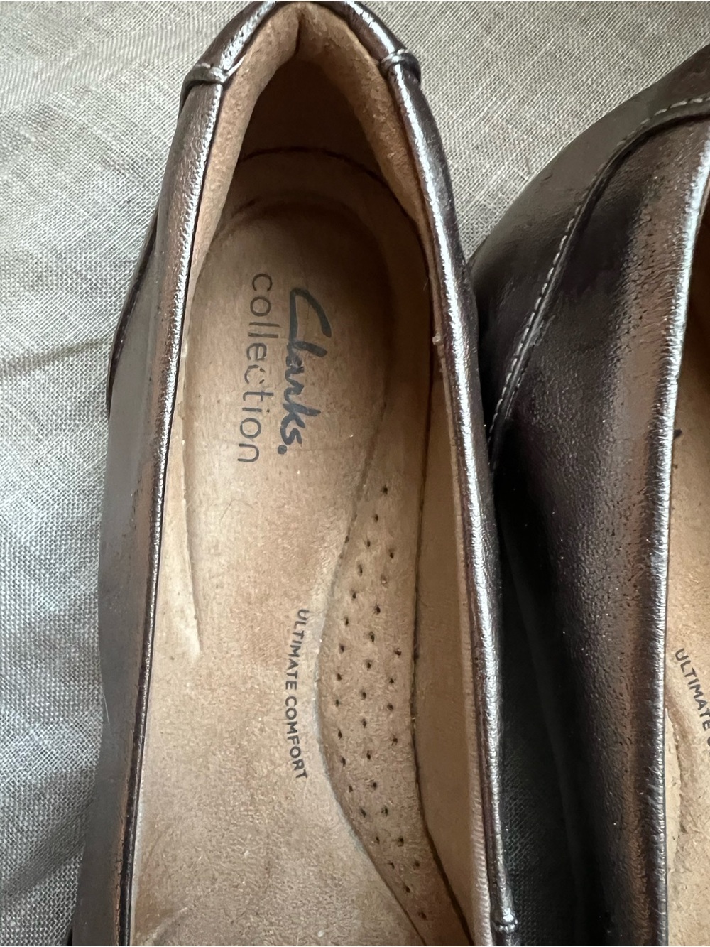 Clarks Metallic Pewter Women's Ballet Flats - Picture 2 of 5